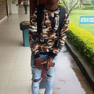 Meet your Posher, Harold